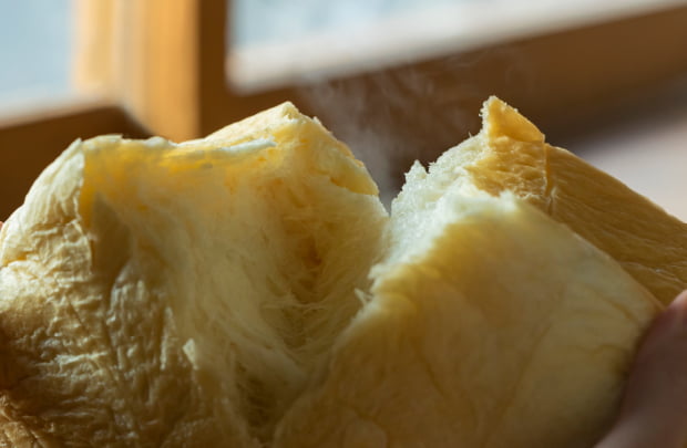 焼きたてのパンのイメージ