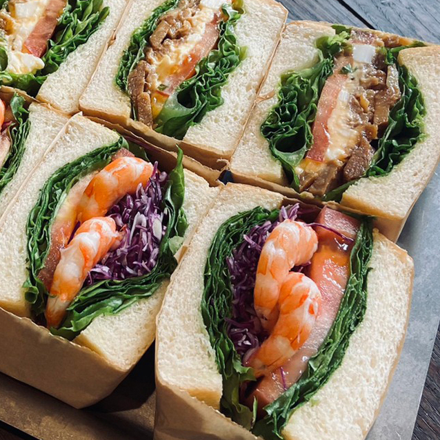 サンドイッチ（オーロラシュリンプ、てりやきチキン）